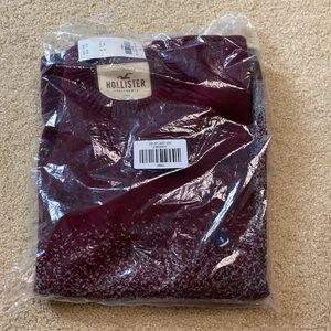 Men's Small Hollister Sweater! new with tags and in package!!